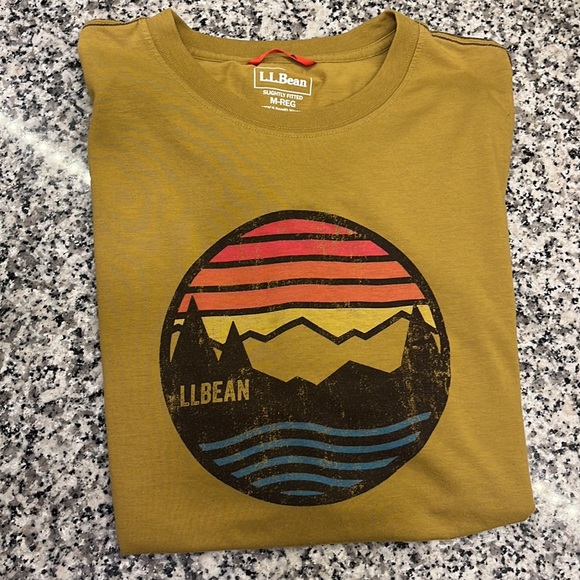 L.L. Bean Performance Graphic Tee- Size Medium - Picture 2 of 7